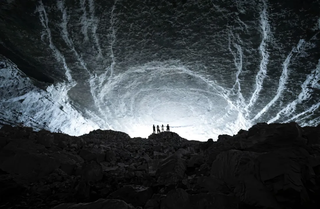 2k深渊壁纸｜洞穴背景 - 探险黑暗「哲风壁纸」