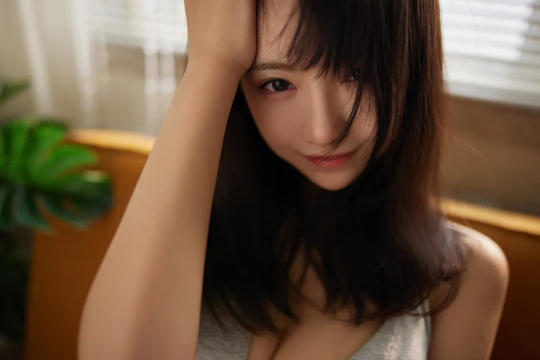 5k美女壁纸｜室内背景图片 - 魅力内衣「哲风壁纸」