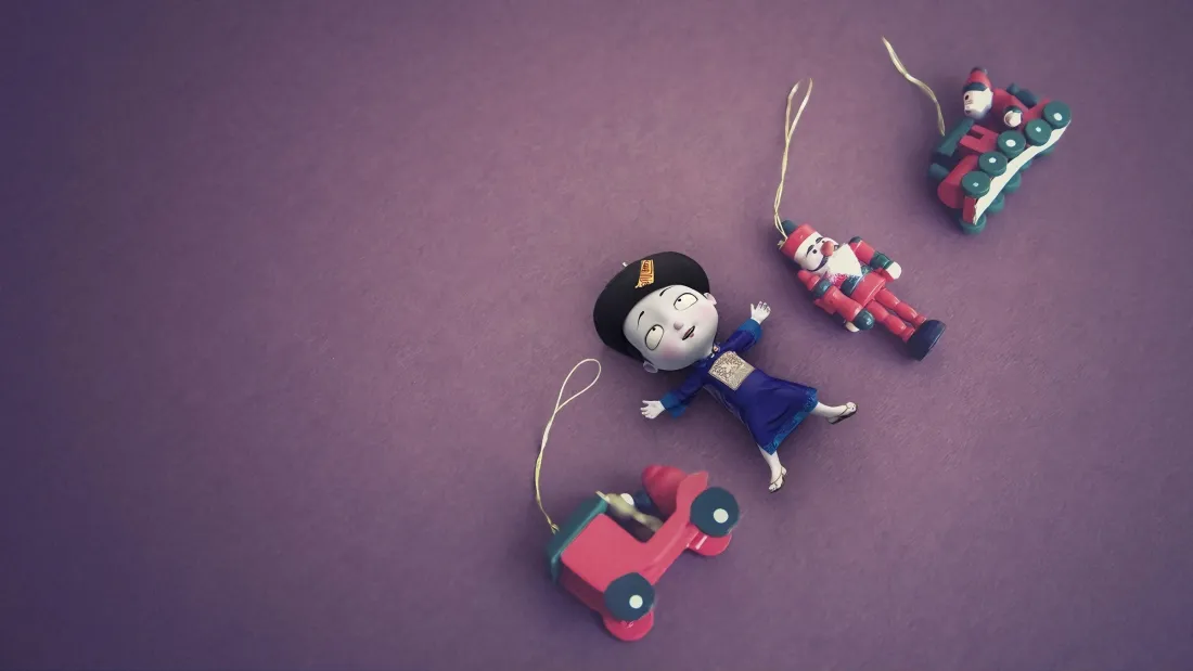 2k僵小鱼壁纸｜紫色背景 - 玩偶玩具车「哲风壁纸」