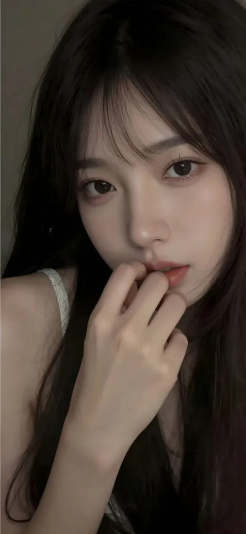 美女手机壁纸｜暗色背景 - 长发吊带「哲风壁纸」