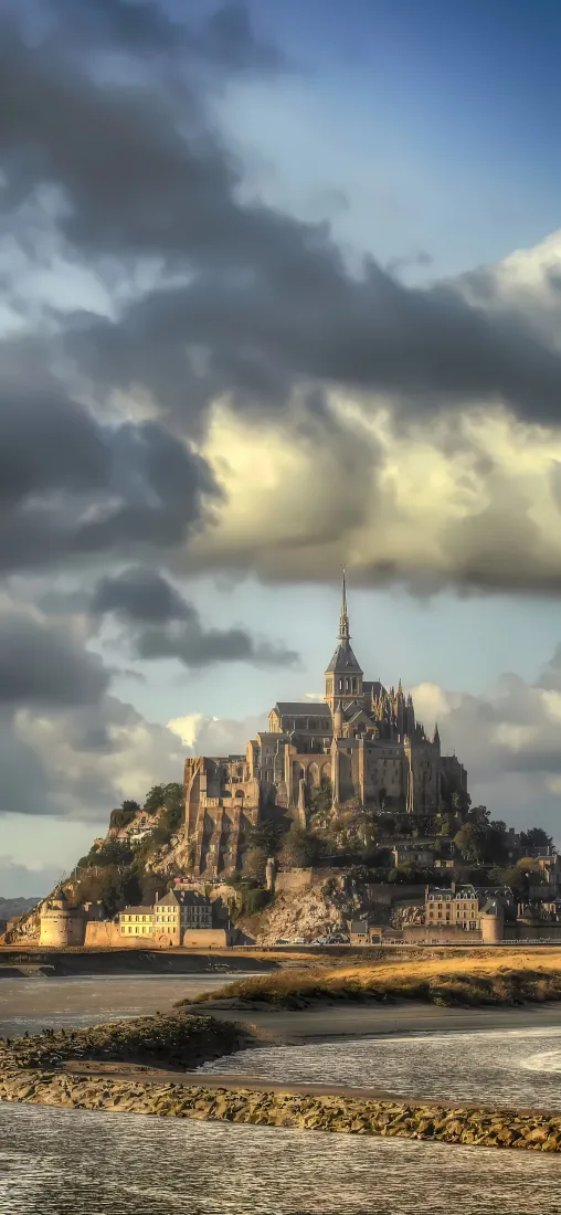 圣米歇尔山手机壁纸｜城堡背景图片 - 云朵宫殿「哲风壁纸」