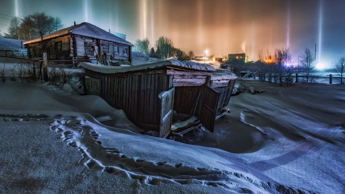 2k雪屋壁纸｜极光雪景背景图片 - 冬季乡村「哲风壁纸」