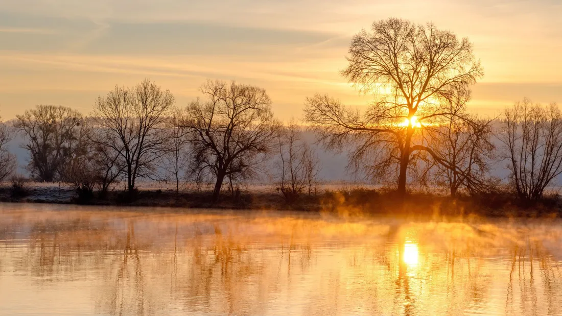 4k自然风景壁纸｜夕阳湖泊倒影背景图 - 暖风「哲风壁纸」
