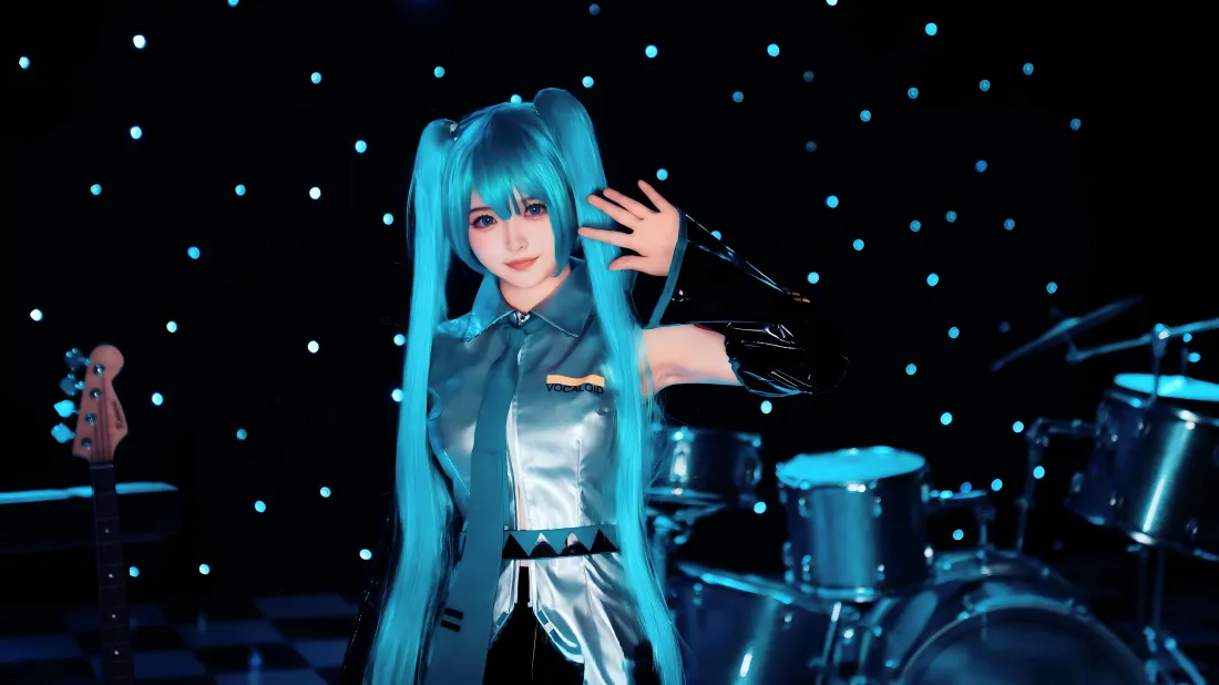 11k初音未来cos壁纸｜舞台背景 - 蓝发双马尾「哲风壁纸」