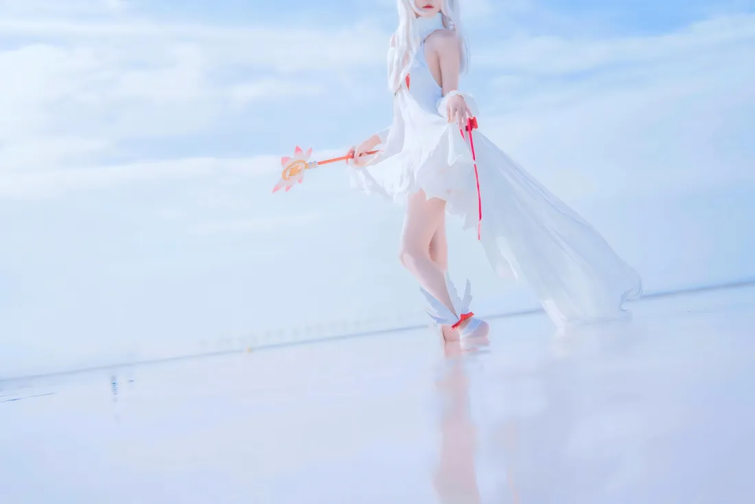 6k白衣cos美女壁纸｜盐湖蓝天 - 长裙「哲风壁纸」