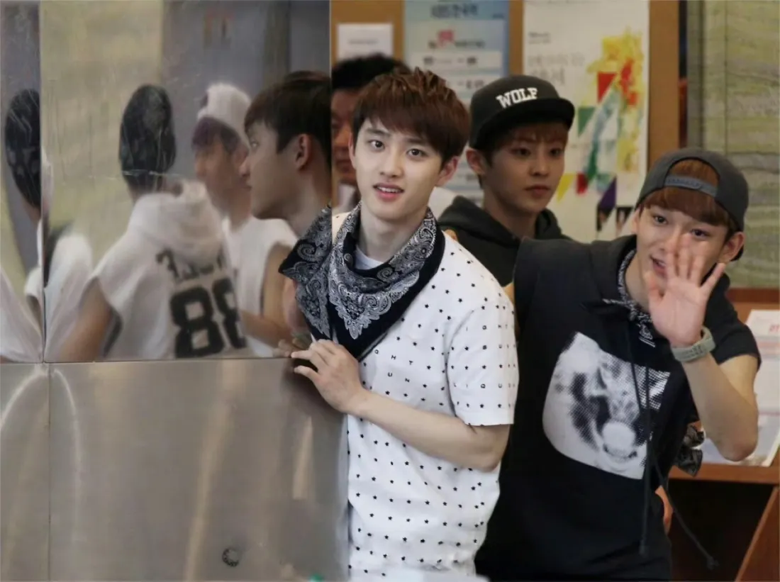 2k都暻秀壁纸｜明星互动背景图片 - EXO「哲风壁纸」