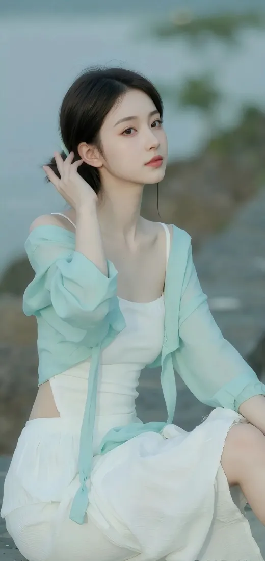 美女手机壁纸｜水边背景 - 绿白裙装「哲风壁纸」