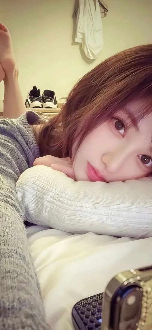 美女手机壁纸｜居家自拍 - Ios「哲风壁纸」