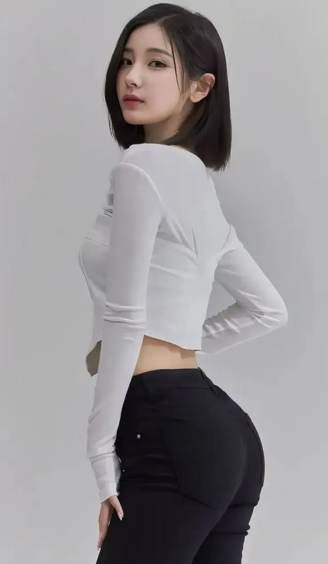 白衣短发美女手机壁纸｜灰色背景图片 - 黑色紧身裤「哲风壁纸」