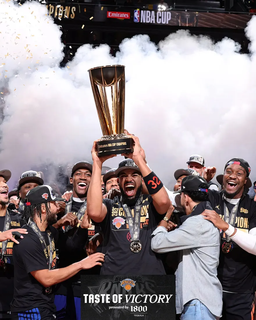 尼克斯NBA杯手机壁纸｜夺冠庆祝背景图片 - 冠军杯「哲风壁纸」