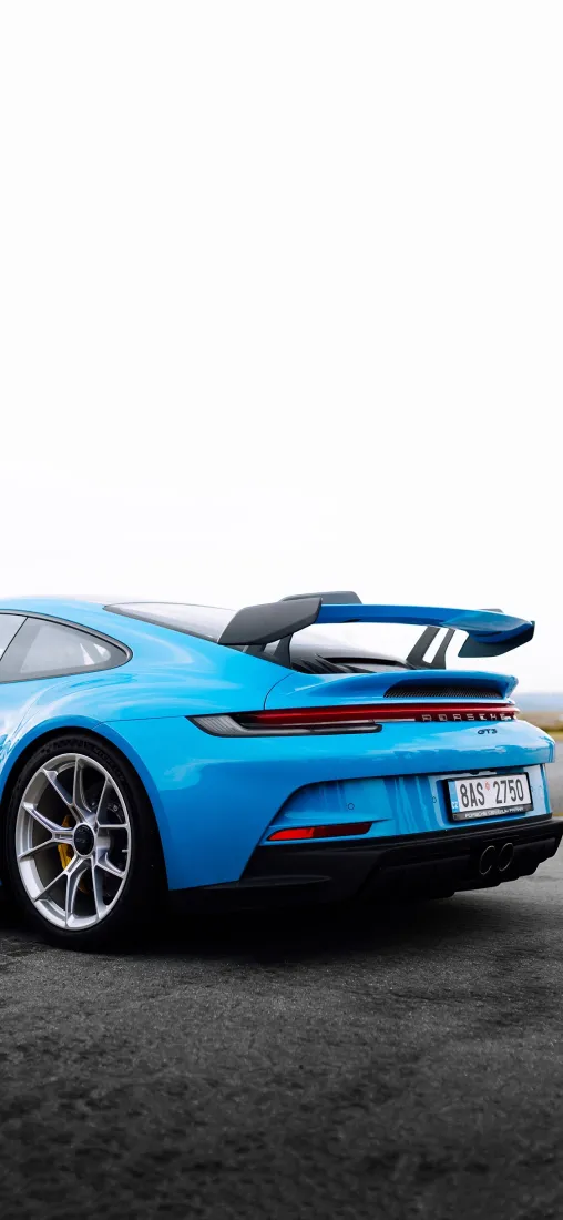 蓝色跑车手机壁纸｜汽车背景图片 - 保时捷超跑「哲风壁纸」