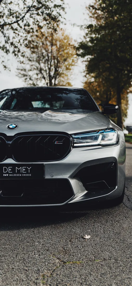 宝马汽车手机壁纸｜道路背景图片 - 银色机械「哲风壁纸」