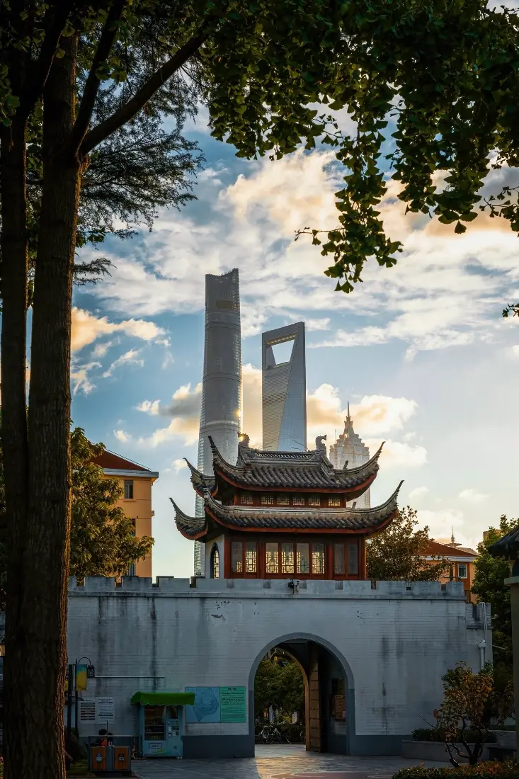 上海中式城楼手机壁纸｜黄昏街景背景 - 现代建筑「哲风壁纸」
