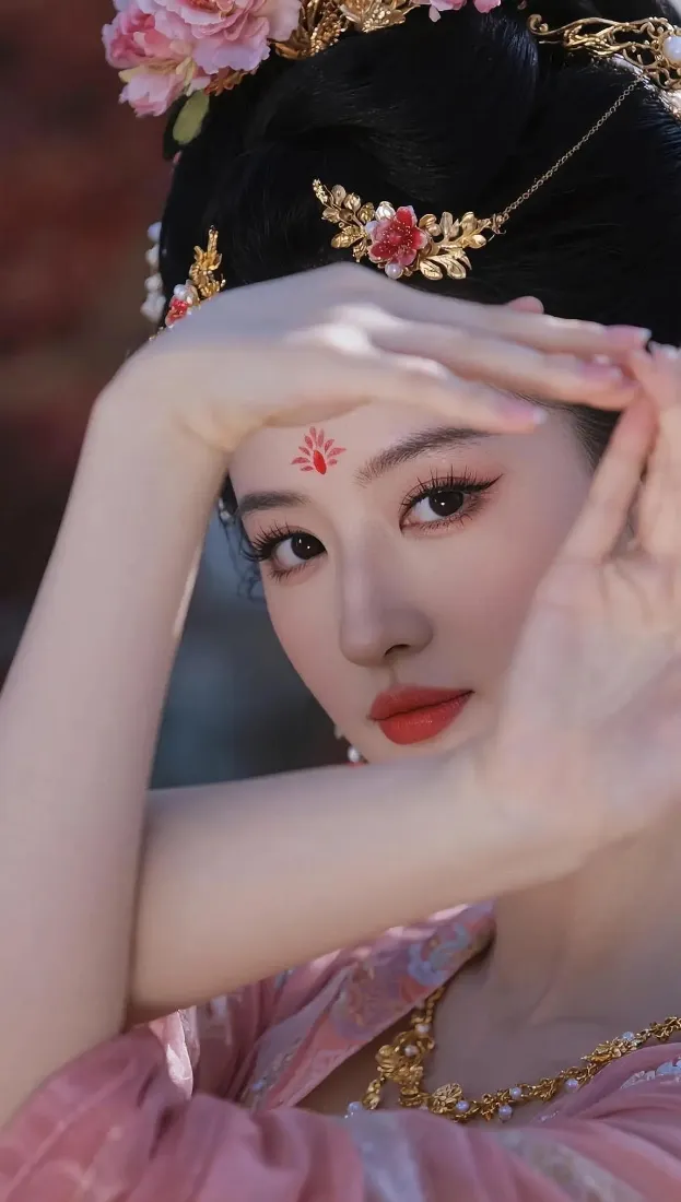 古风美女手机壁纸｜唐妆背景图片 - 古典美人「哲风壁纸」