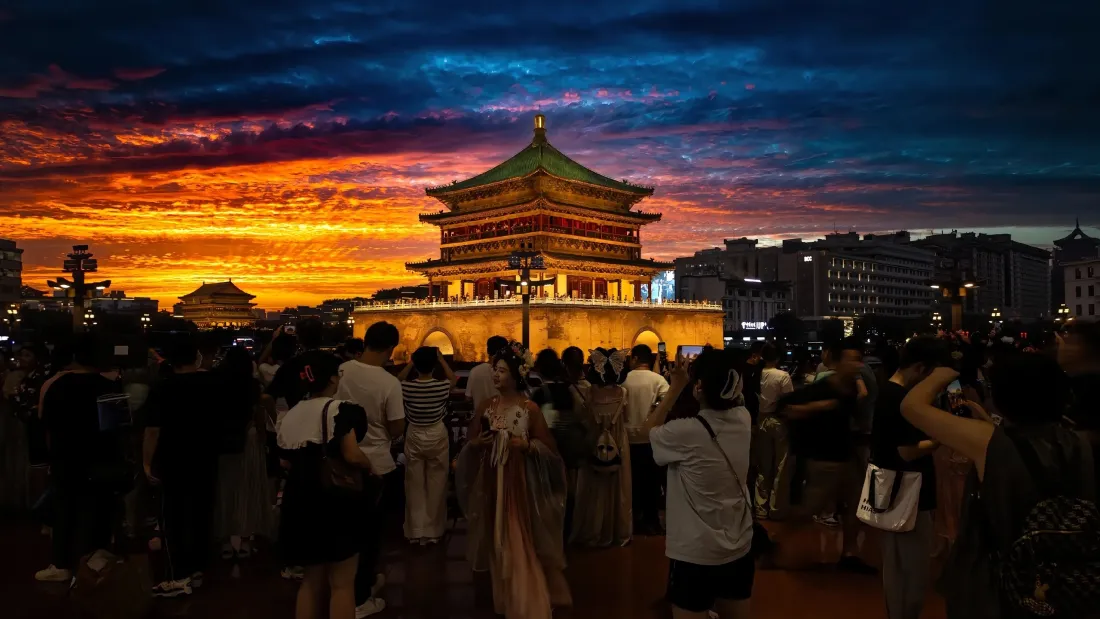 西安钟楼手机壁纸｜晚霞背景图片 - 城市历史建筑「哲风壁纸」