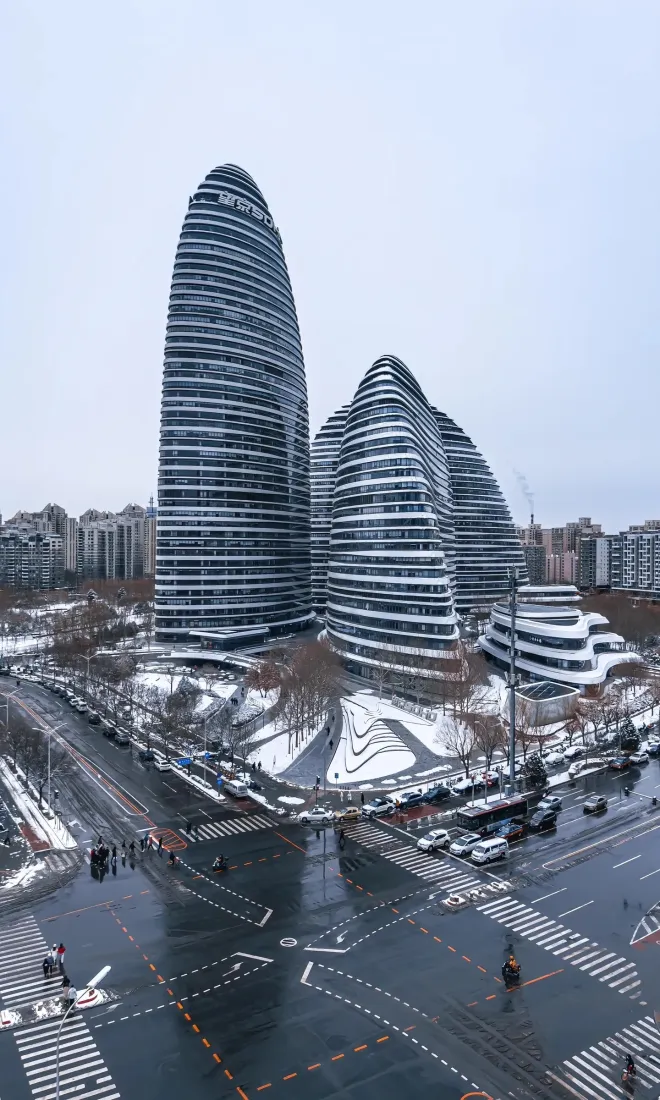 北京望京SOHO手机壁纸｜城市雪景背景图片 - 现代建筑「哲风壁纸」