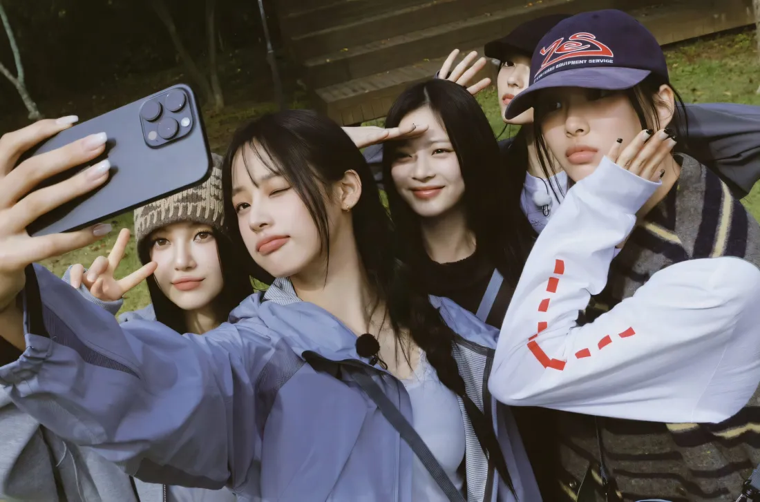 2kaespa壁纸｜户外背景图片 - 团体自拍「哲风壁纸」