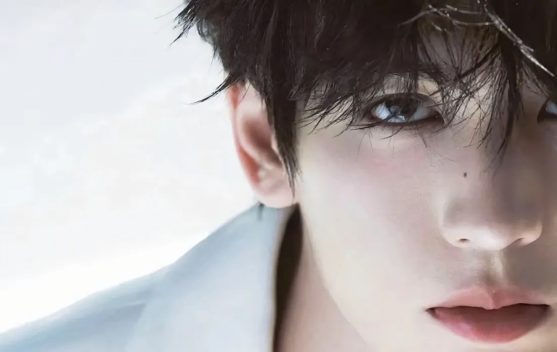 2k张凌赫壁纸｜白衣背景图片 - 清冷帅气「哲风壁纸」