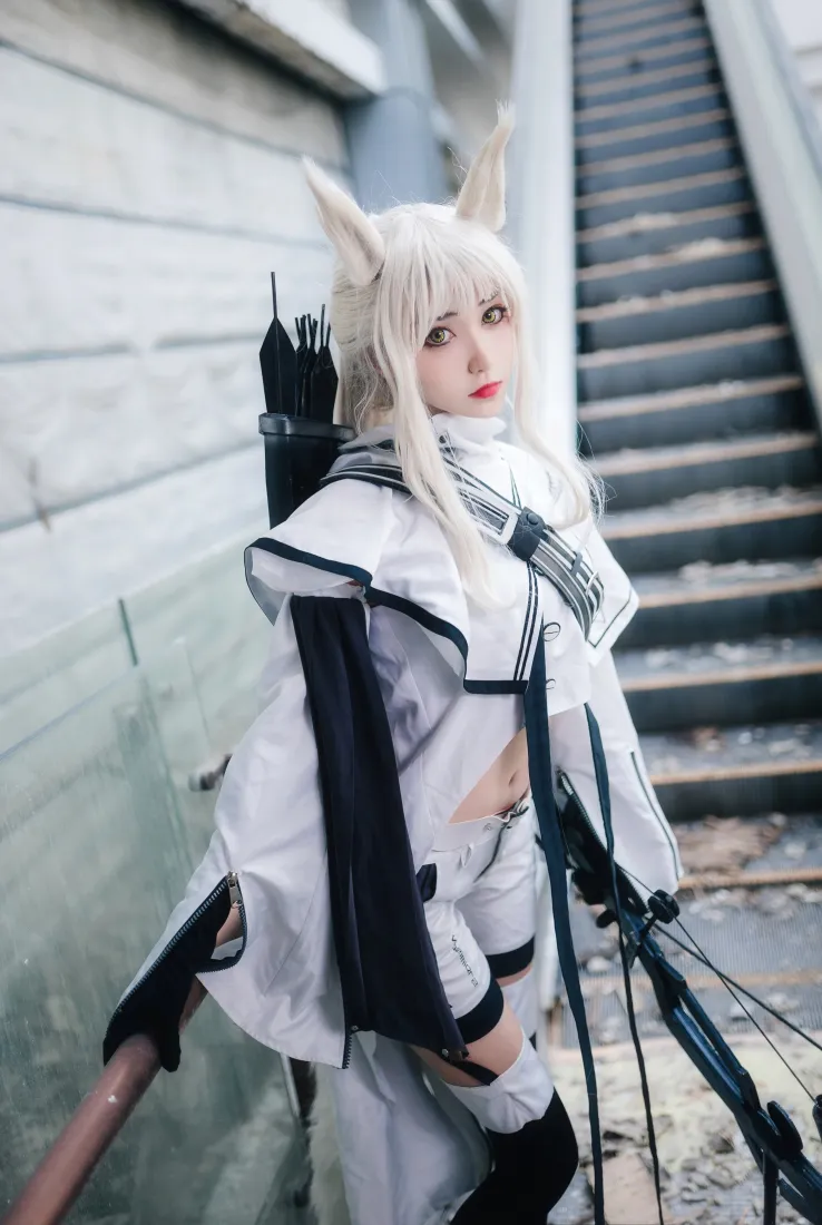 白金cos手机壁纸｜楼梯背景图 - 明日方舟「哲风壁纸」