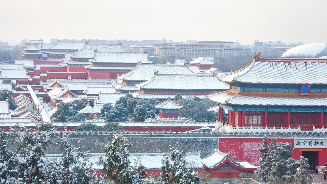 2k故宫雪景壁纸｜北京背景图片 - 红墙白雪古建筑「哲风壁纸」