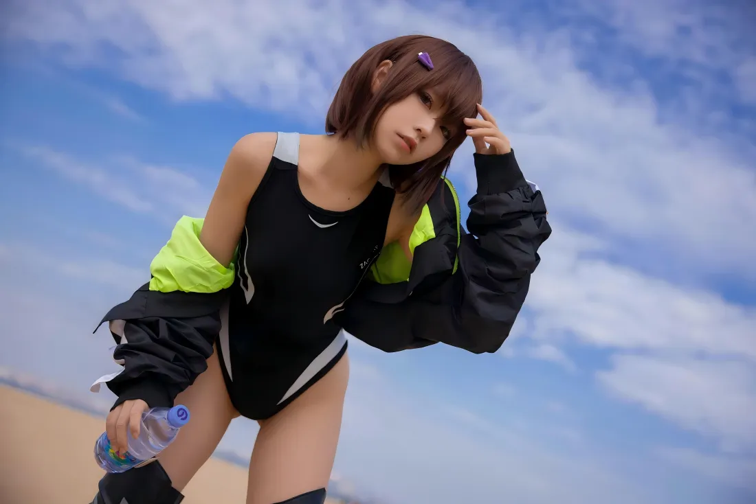 7k短发女生壁纸｜海边背景图片 - 黑泳衣清凉夏日「哲风壁纸」