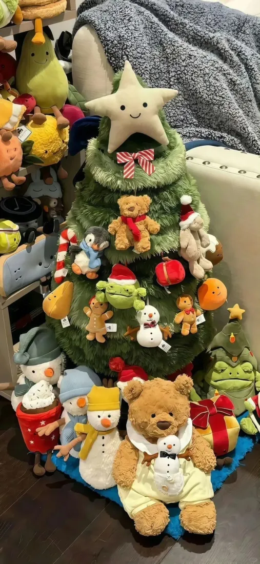 圣诞毛绒圣诞树手机壁纸｜圣诞节背景图片 - 小熊玩偶「哲风壁纸」