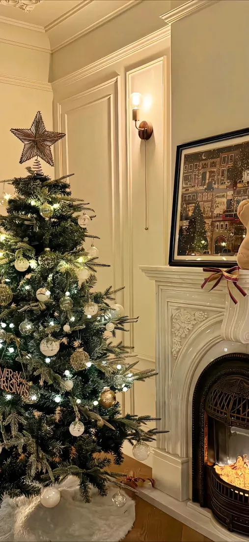 圣诞树壁炉手机壁纸｜圣诞装饰背景 - 节日氛围「哲风壁纸」