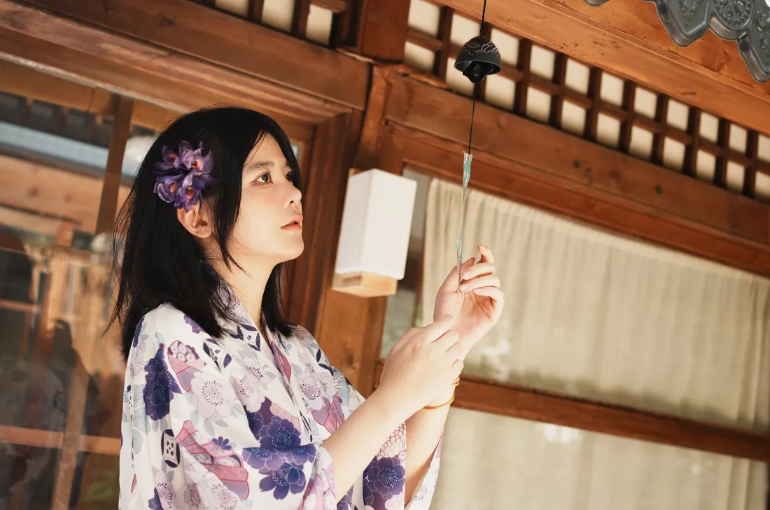 5k美少女和服壁纸｜日式建筑背景图片 - 温柔侧脸「哲风壁纸」