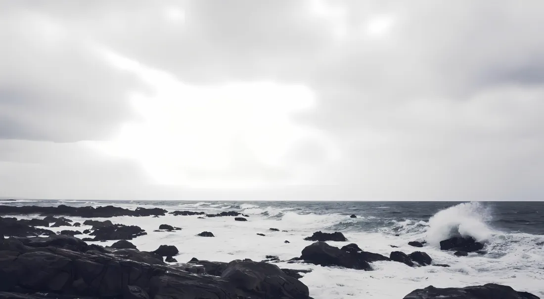 2k海水礁石壁纸｜黑白自然风景背景图片 - 海浪天空「哲风壁纸」