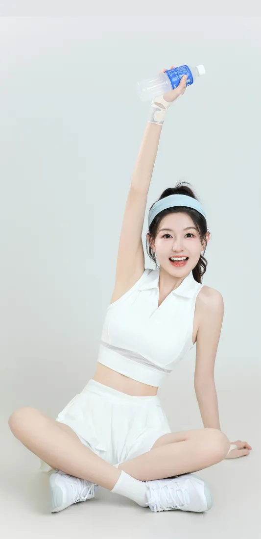 白衣美女手机壁纸｜简约背景图片 - 活力健身「哲风壁纸」