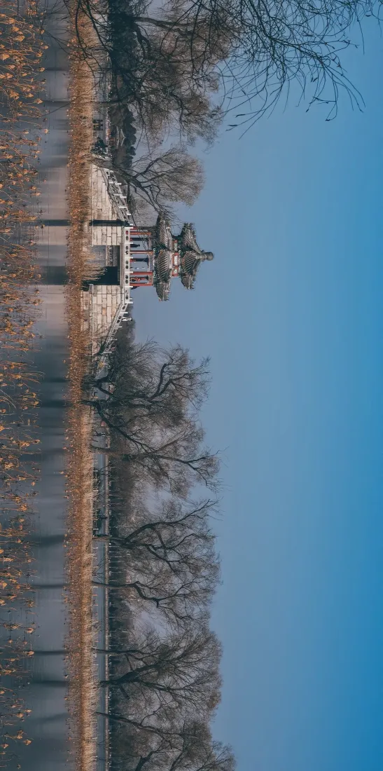 北京古建筑手机壁纸｜湖泊风景背景图片 - 蓝天倒影「哲风壁纸」