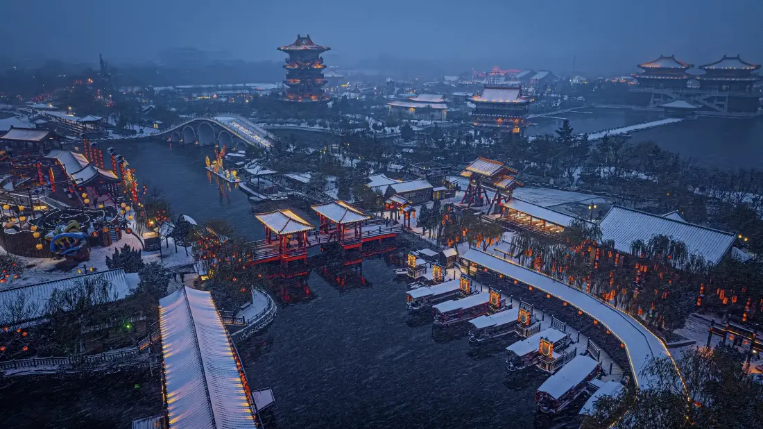 3k开封雪景壁纸｜开封夜景背景 - 古建筑河流冬日「哲风壁纸」