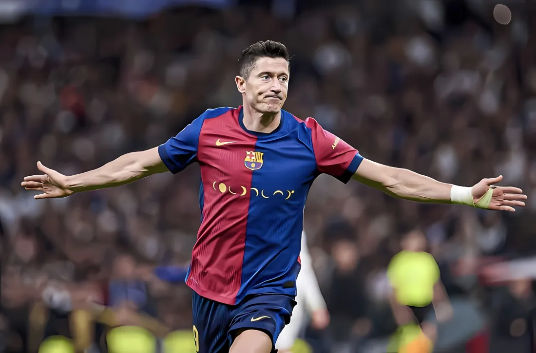 2k莱万多夫斯基壁纸｜巴萨背景图片 - 足球赛场「哲风壁纸」