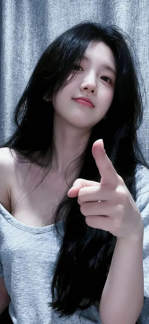 长发美女手机壁纸｜灰色背景图片 - 室内穿搭「哲风壁纸」