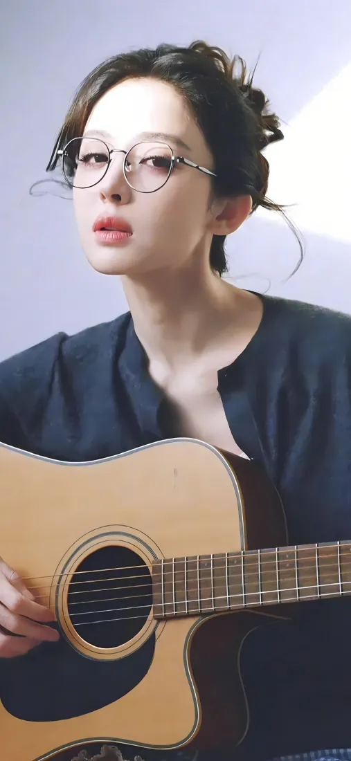 古力娜扎手机壁纸｜吉他背景图 - 金丝框眼镜「哲风壁纸」