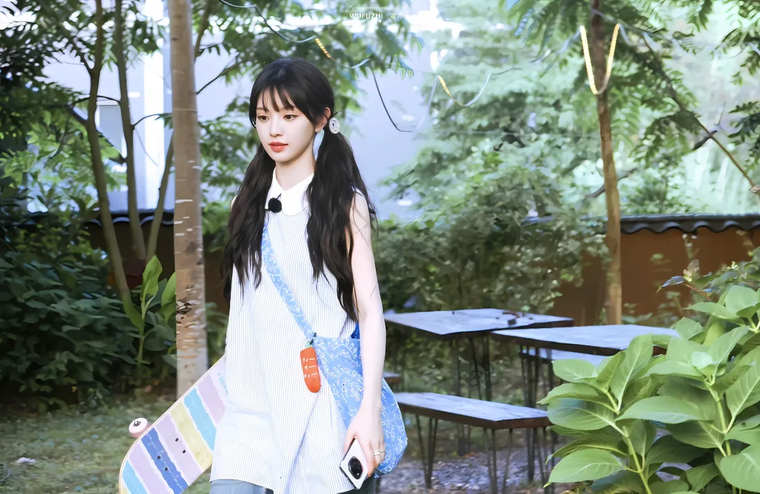 2k田曦薇滑板壁纸｜户外绿植背景 - 运动休闲「哲风壁纸」