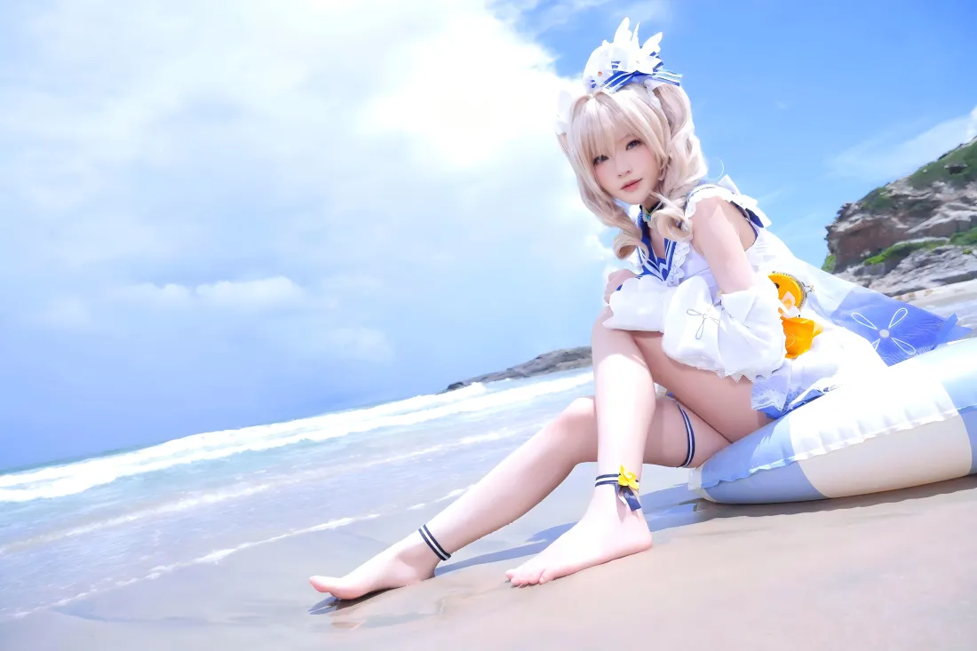 9k原神芭芭拉壁纸｜海边沙滩背景图片 - 夏日泳圈「哲风壁纸」