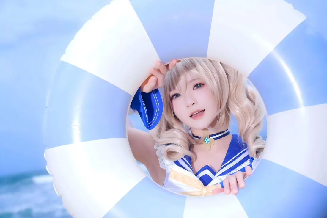 9k原神美女壁纸｜海滩背景图片 - 夏日清凉泳圈「哲风壁纸」