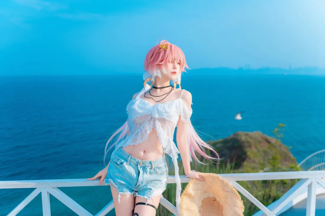 4k粉色头发动漫人物壁纸｜海边背景图片 - 夏日清凉「哲风壁纸」