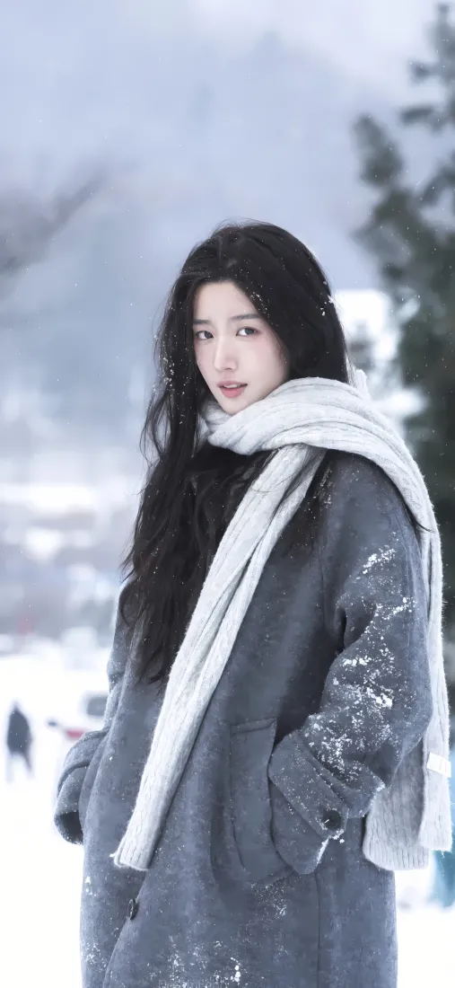 卢昱晓手机壁纸｜雪地背景图片 - 冬日雪景穿搭「哲风壁纸」