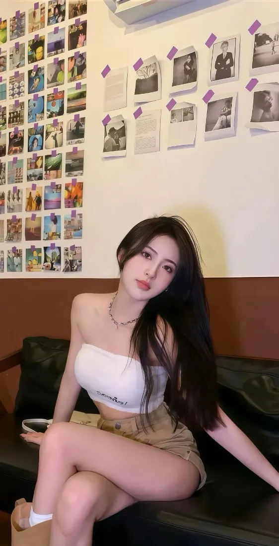 长发美女手机壁纸｜室内背景图片 - 居家时尚穿搭「哲风壁纸」