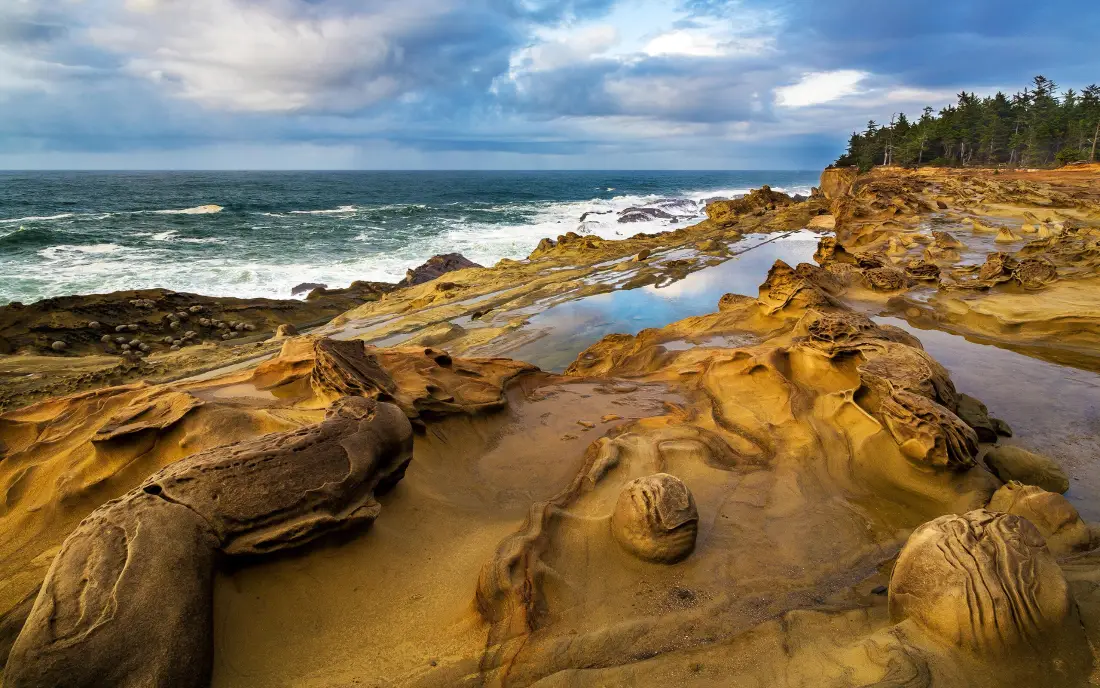 3k海岸岩石地貌壁纸｜海洋背景图片 - 自然风景高清「哲风壁纸」