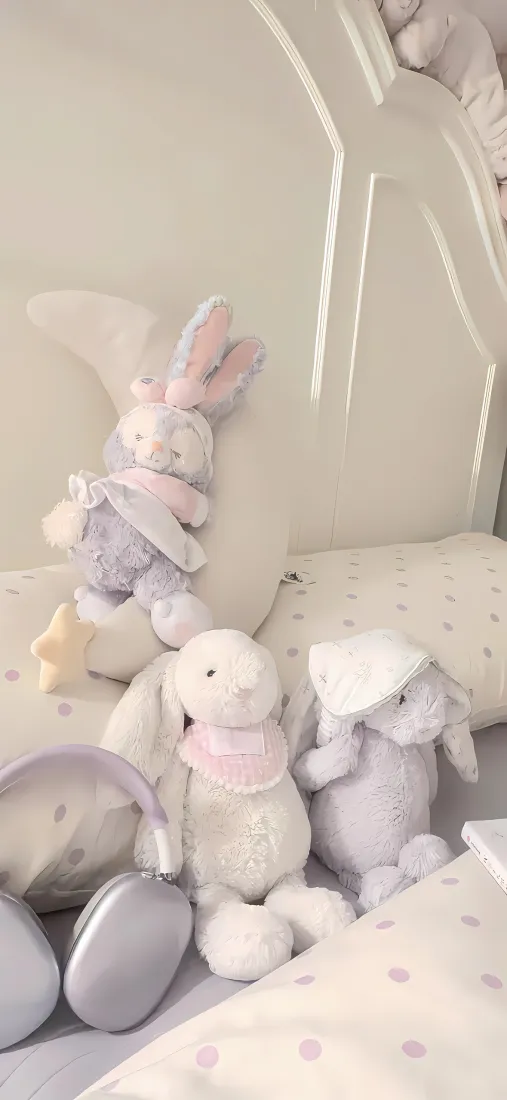 毛绒兔子手机壁纸｜卧室背景图片 - ins风整洁「哲风壁纸」