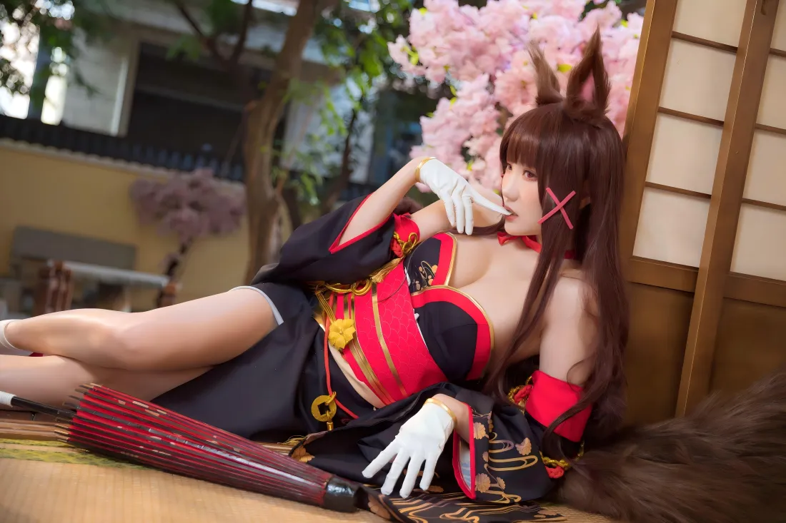 8k兽耳娘cos壁纸｜日式樱花背景图片 - 红衣和服「哲风壁纸」