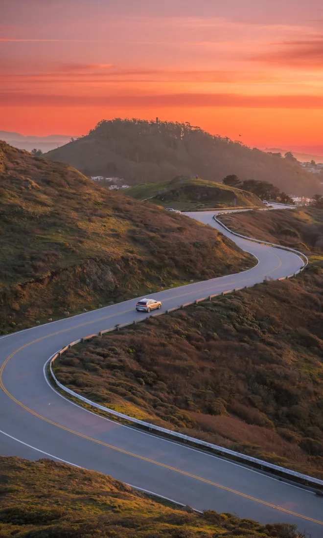 日落公路手机壁纸｜山地背景图片 - 美国自然风景「哲风壁纸」