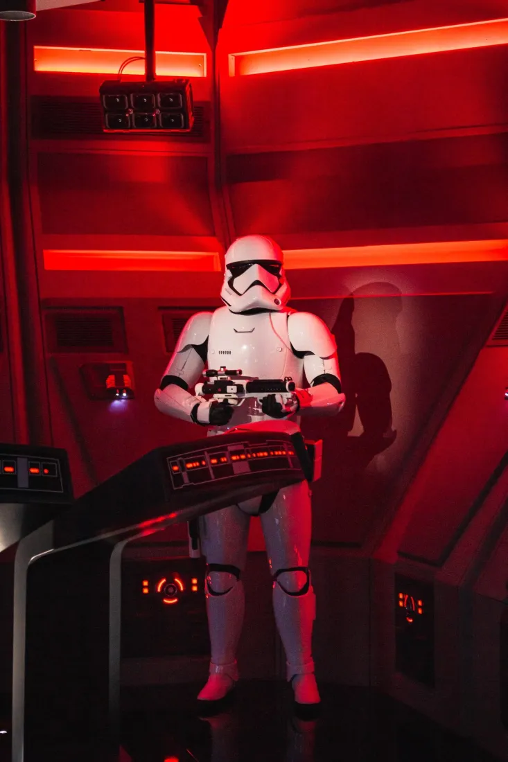 风暴兵手机壁纸｜红色科幻背景图片 - 迪士尼星球大战「哲风壁纸」