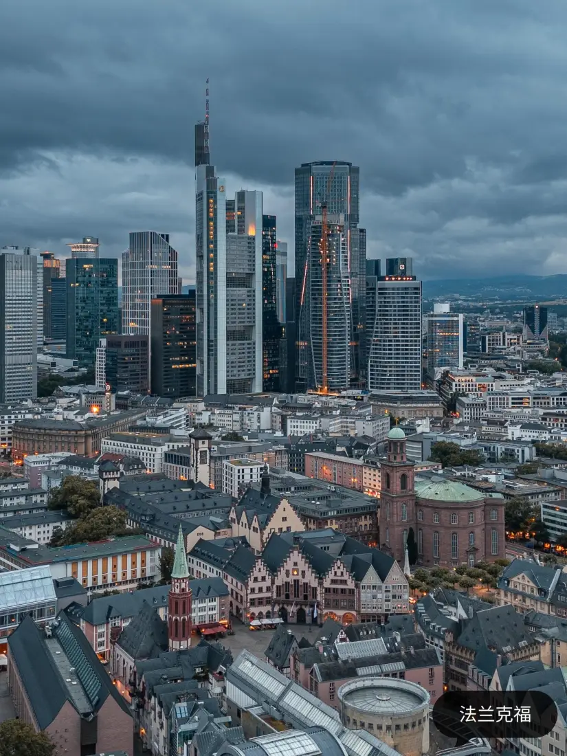 法兰克福手机壁纸｜城市背景图片 - 地标建筑群「哲风壁纸」