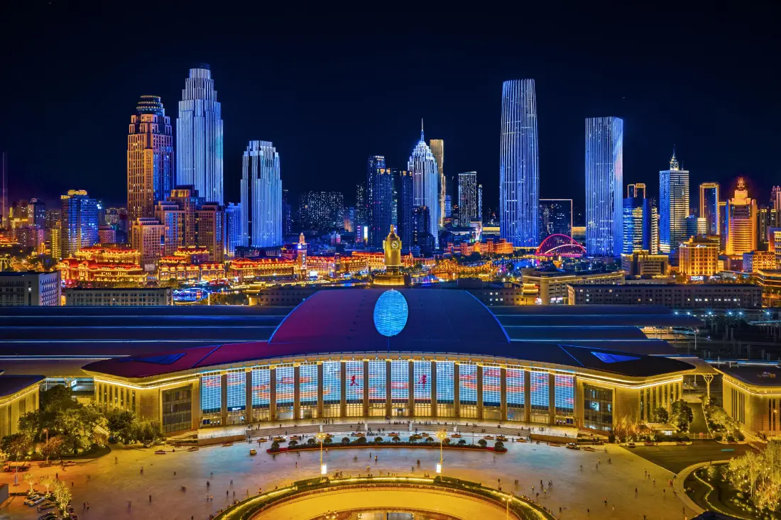 3k天津夜景壁纸｜天津站背景 - 都市灯光建筑群「哲风壁纸」