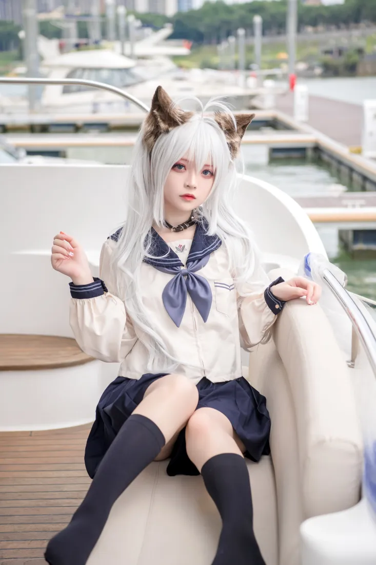 猫耳少女手机壁纸｜游艇码头背景图片 - 水手服「哲风壁纸」