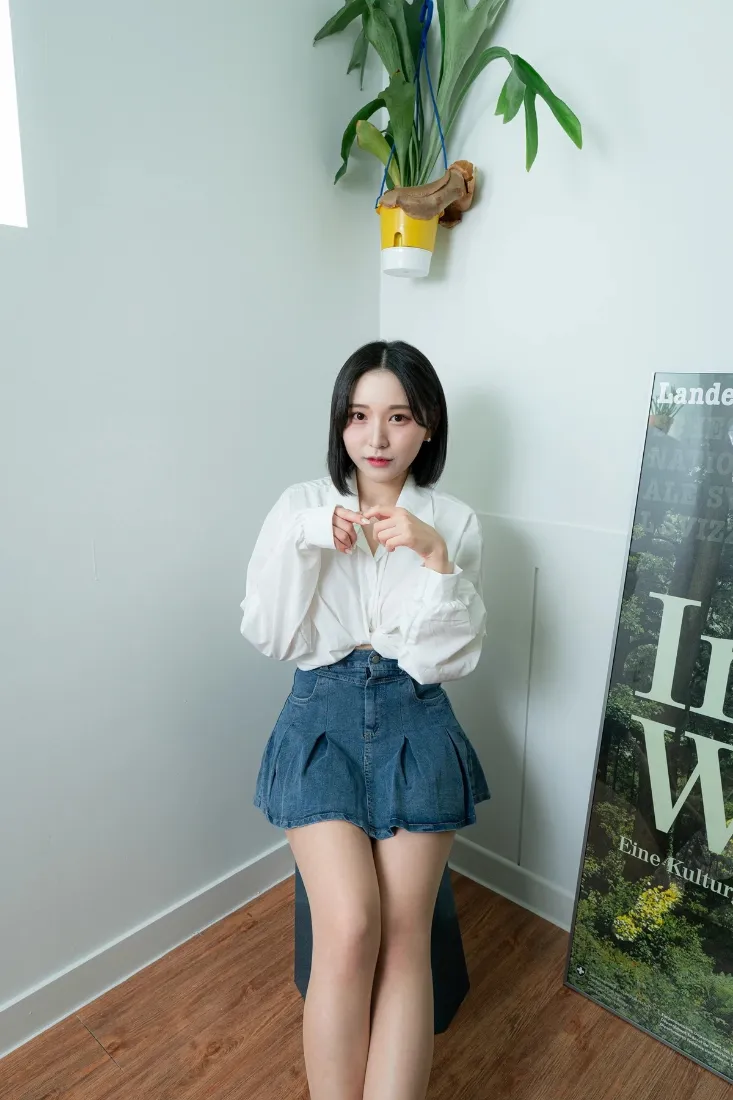 女生手机壁纸｜居家背景图片 - 白色室内绿植「哲风壁纸」